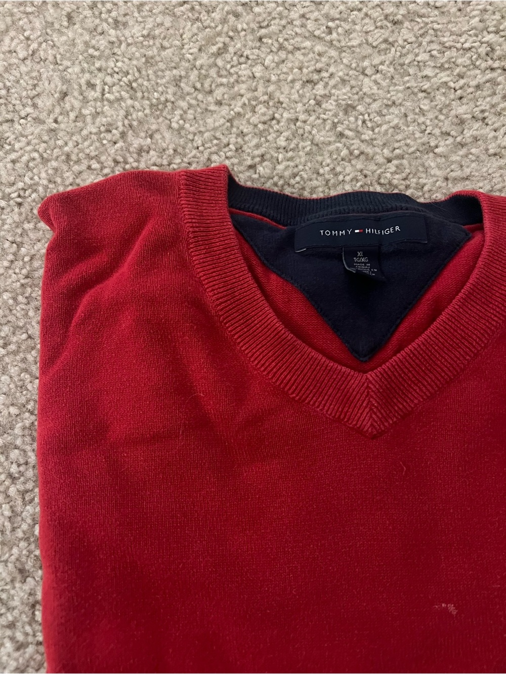 Tommy Hilfiger Men's Red V-Neck Pullover Sweater